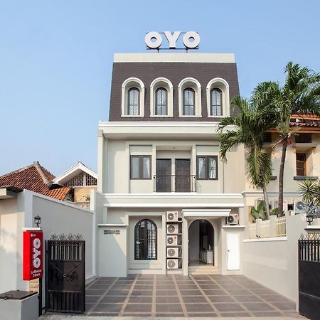 Oyo 105 La Maison D Ilona Jakarta Kültér fotó