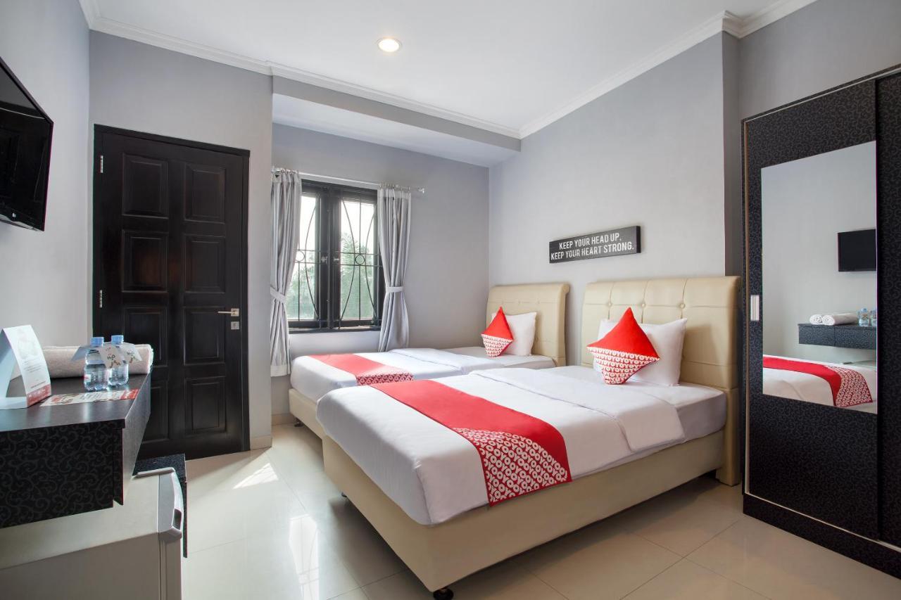 Oyo 105 La Maison D Ilona Jakarta Kültér fotó