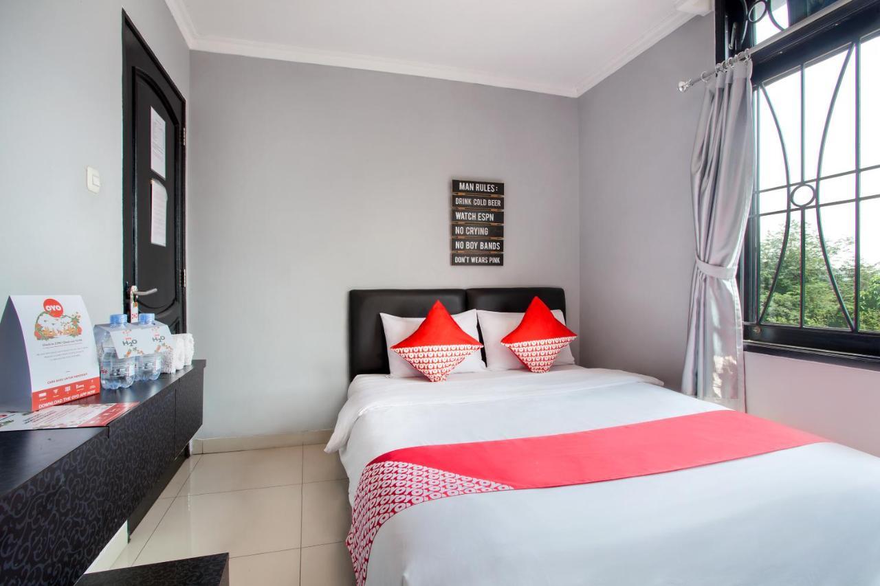 Oyo 105 La Maison D Ilona Jakarta Kültér fotó
