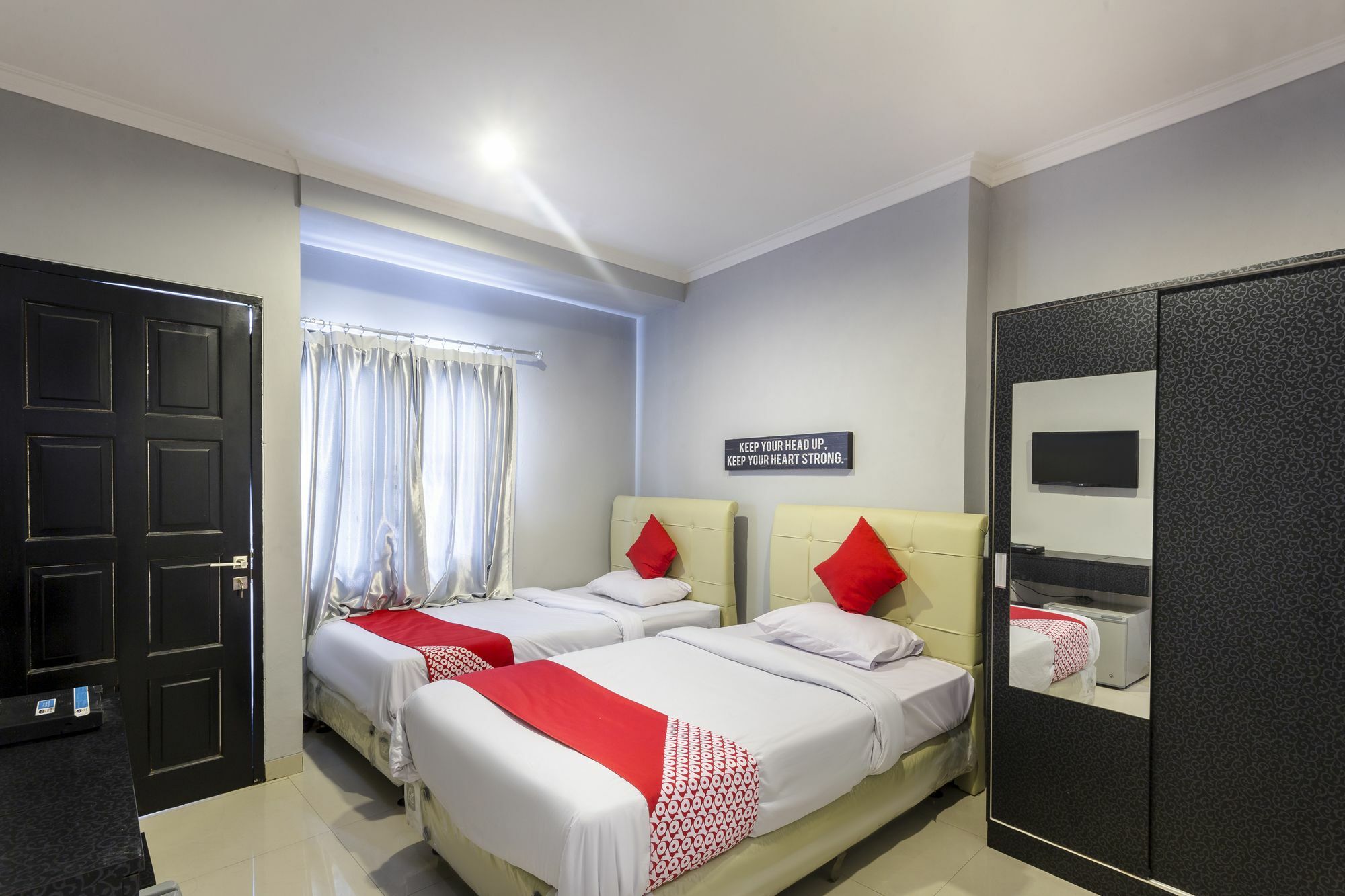 Oyo 105 La Maison D Ilona Jakarta Kültér fotó
